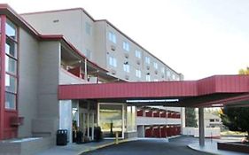 Quality Inn & Suites Airport